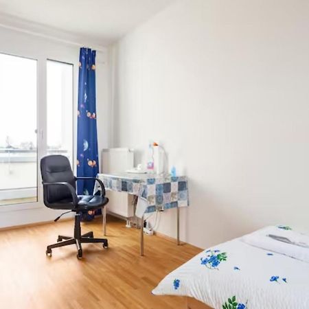 Privatzimmer Mit Balkon-Richtung Messe Hannover Exterior foto