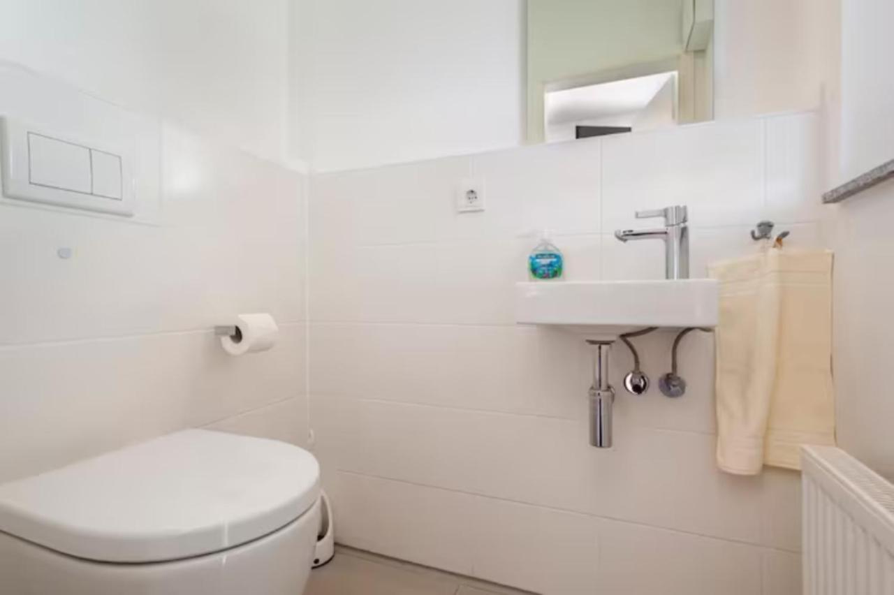Privatzimmer Mit Balkon-Richtung Messe Hannover Exterior foto