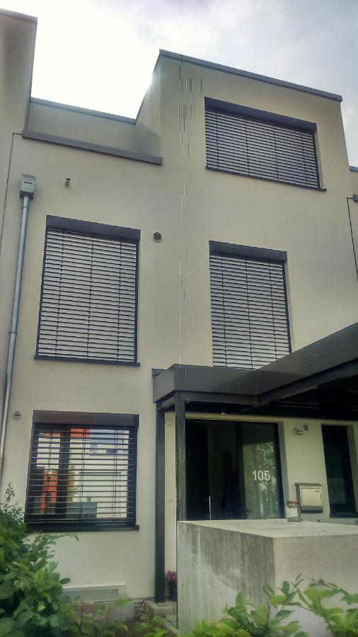 Privatzimmer Mit Balkon-Richtung Messe Hannover Exterior foto