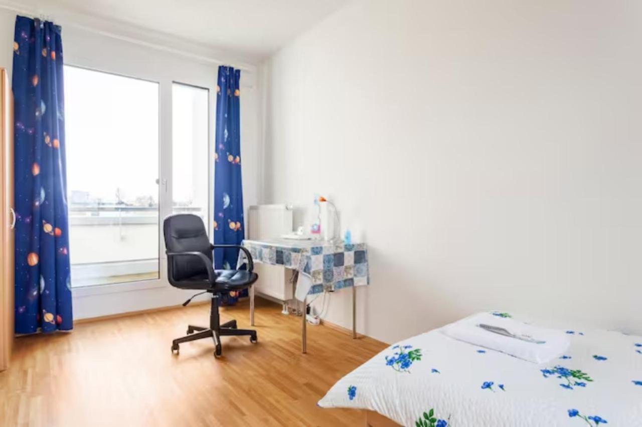 Privatzimmer Mit Balkon-Richtung Messe Hannover Exterior foto